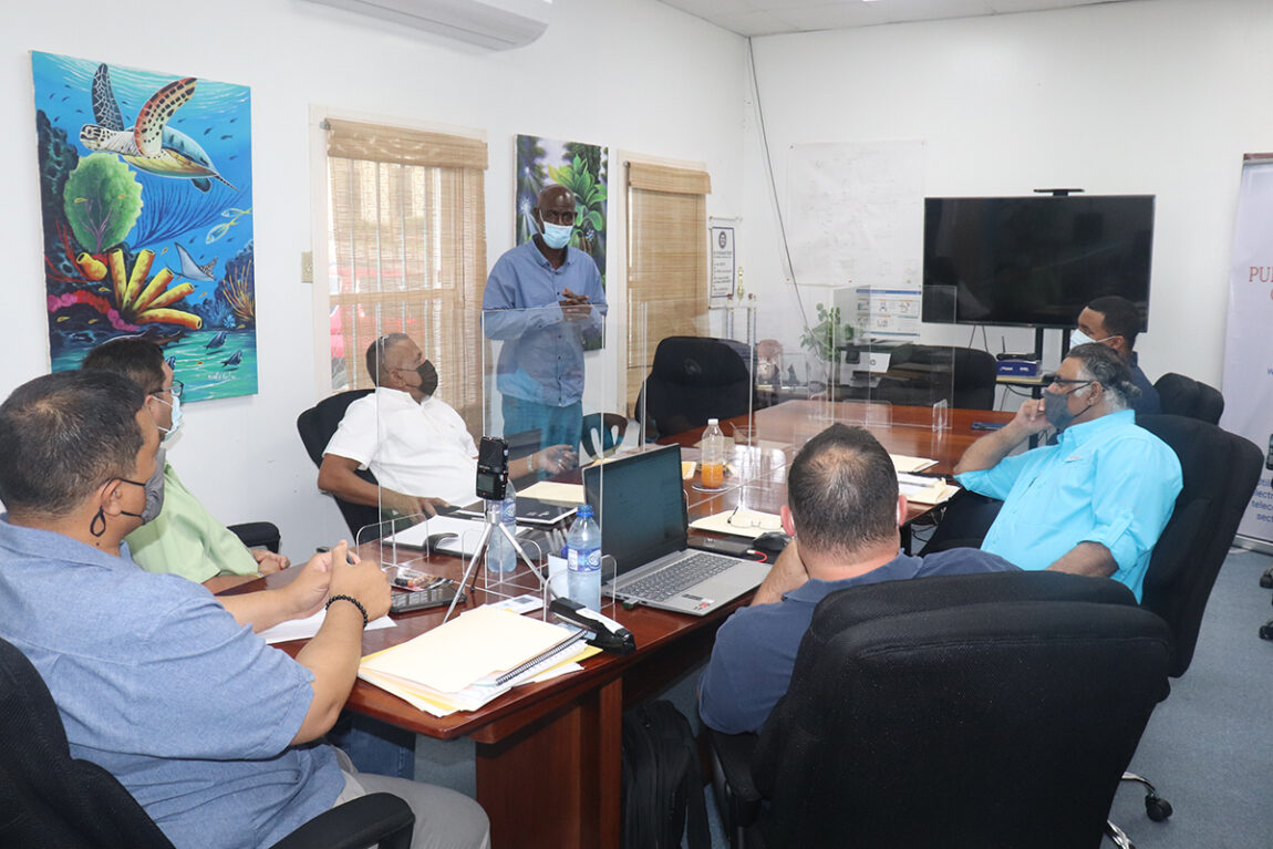 Minister of Public Utilities Meets with PUC – Government of Belize ...