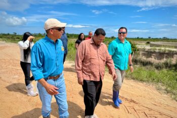 Minister Osmond Martinez Visits Royal Mayan Shrimp Farm and Banana Growers Association, Commends Innovation and Sustainable Practices